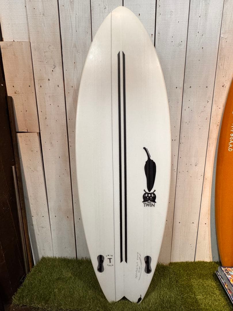 チリサーフボード　ペッパツイン　 EPS TWIN TECH 5'7