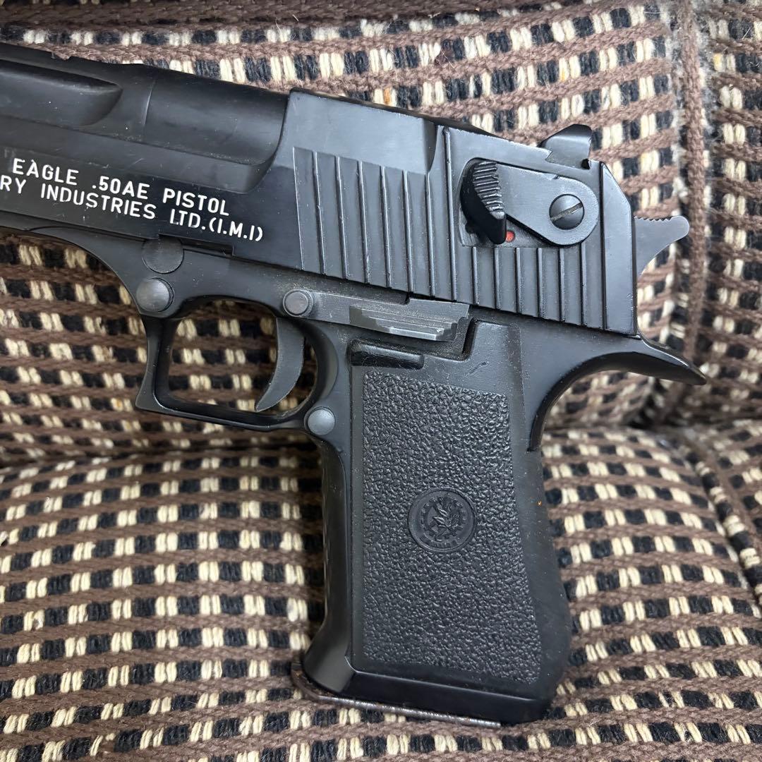DESERT EAGLE .50AE PISTOL ガスガン