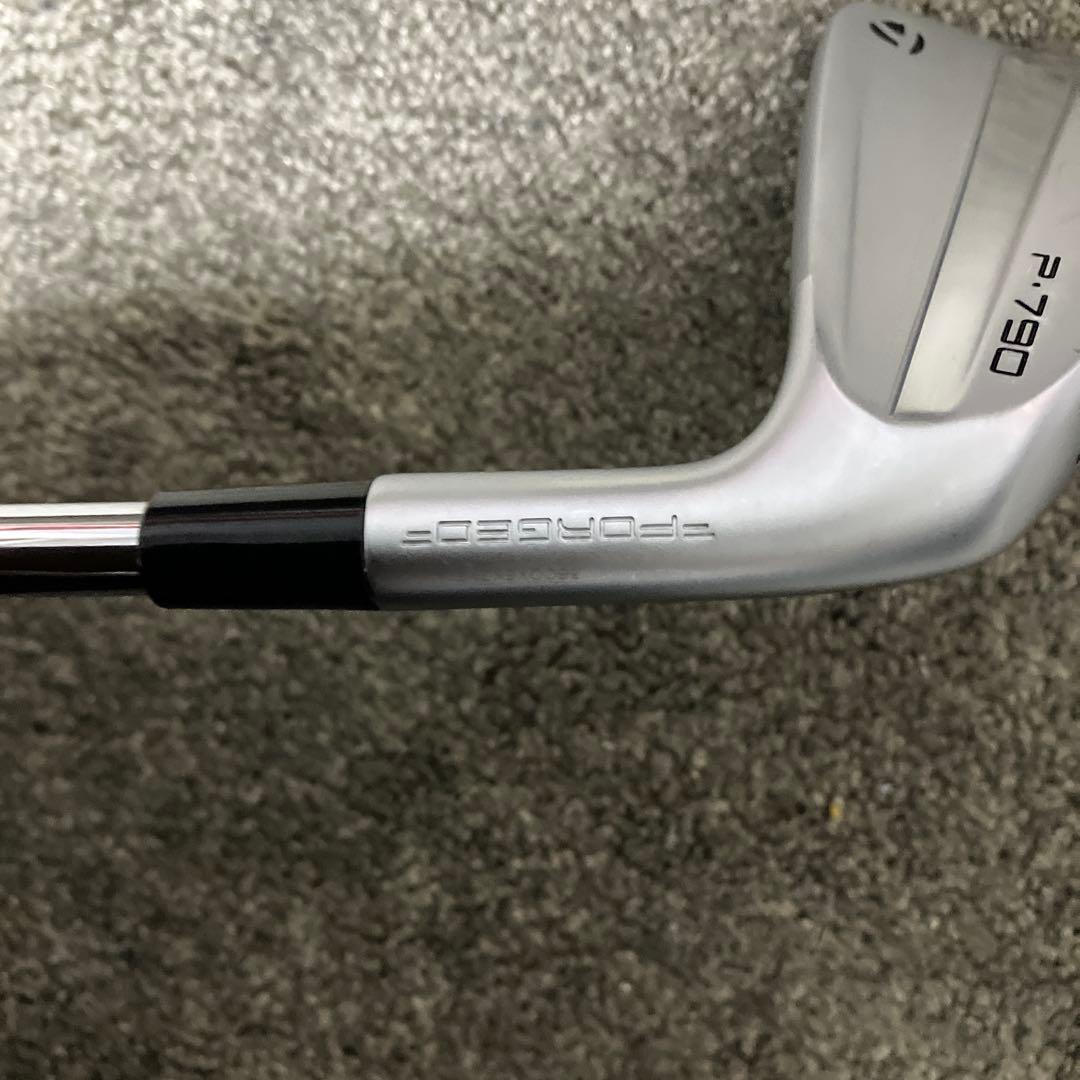 美品P790 7番アイアン 2023年モデル 純正スチールシャフト