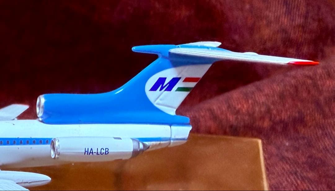 マレーヴ・ハンガリー航空 ツポレフ Tu-154B2 1/400 ハンガリー