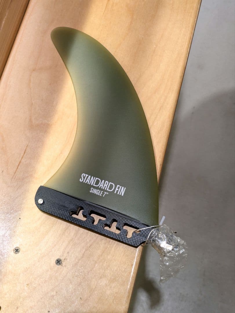 STANDARD FIN SINGLE 7'0 オリーブ