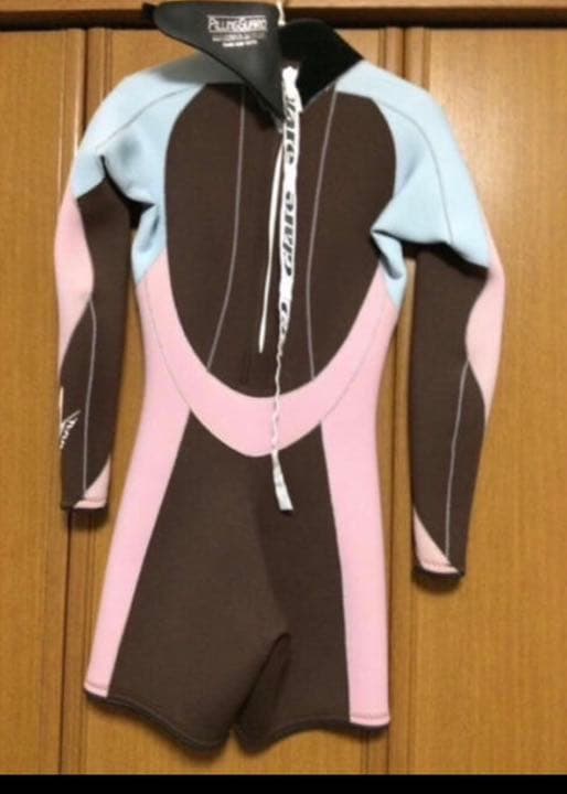 【美品】ウエットスーツ（レディース）