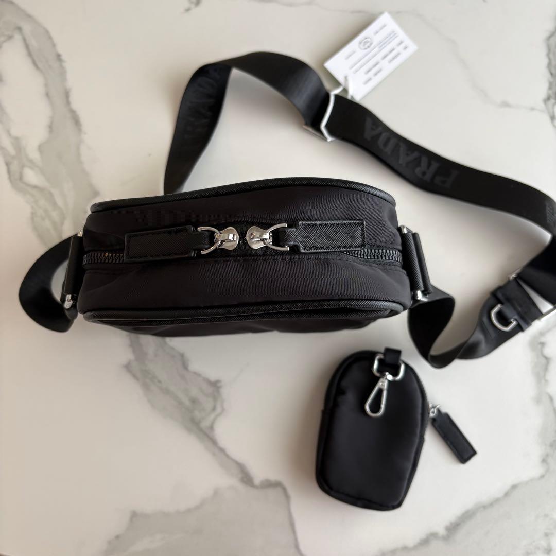 PRADA ノベルティ ショルダーバッグ ナイロン