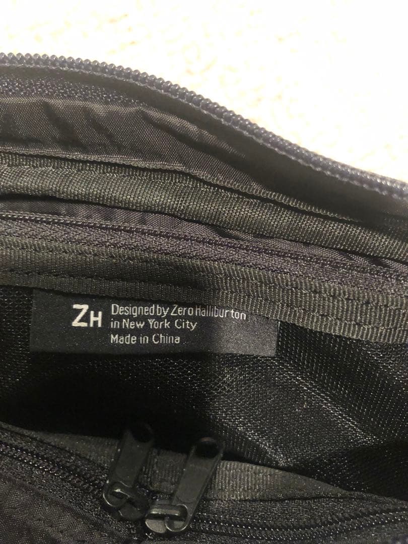 ZERO HALLIBURTON ネイビー ポーチ