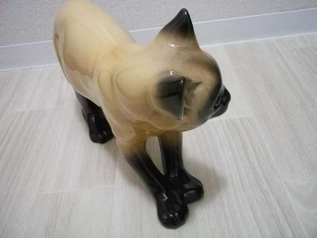 猫　陶器 置物