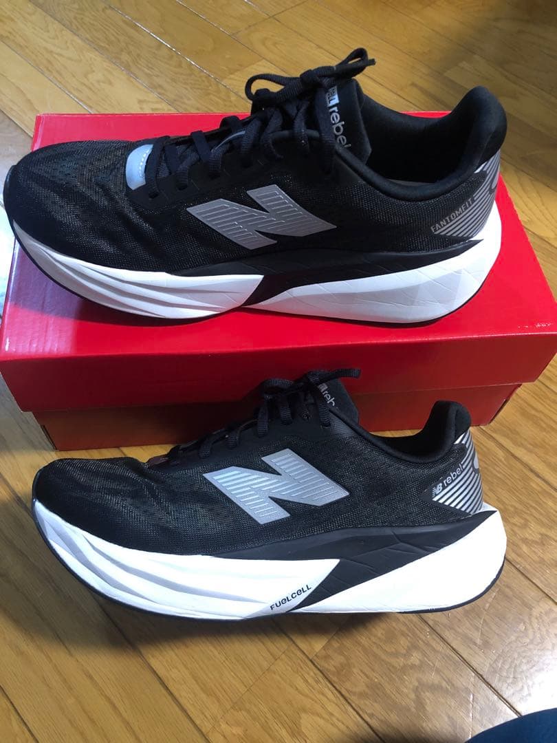 New Balance FuelCell Rebel v5　2E 27ｃｍ