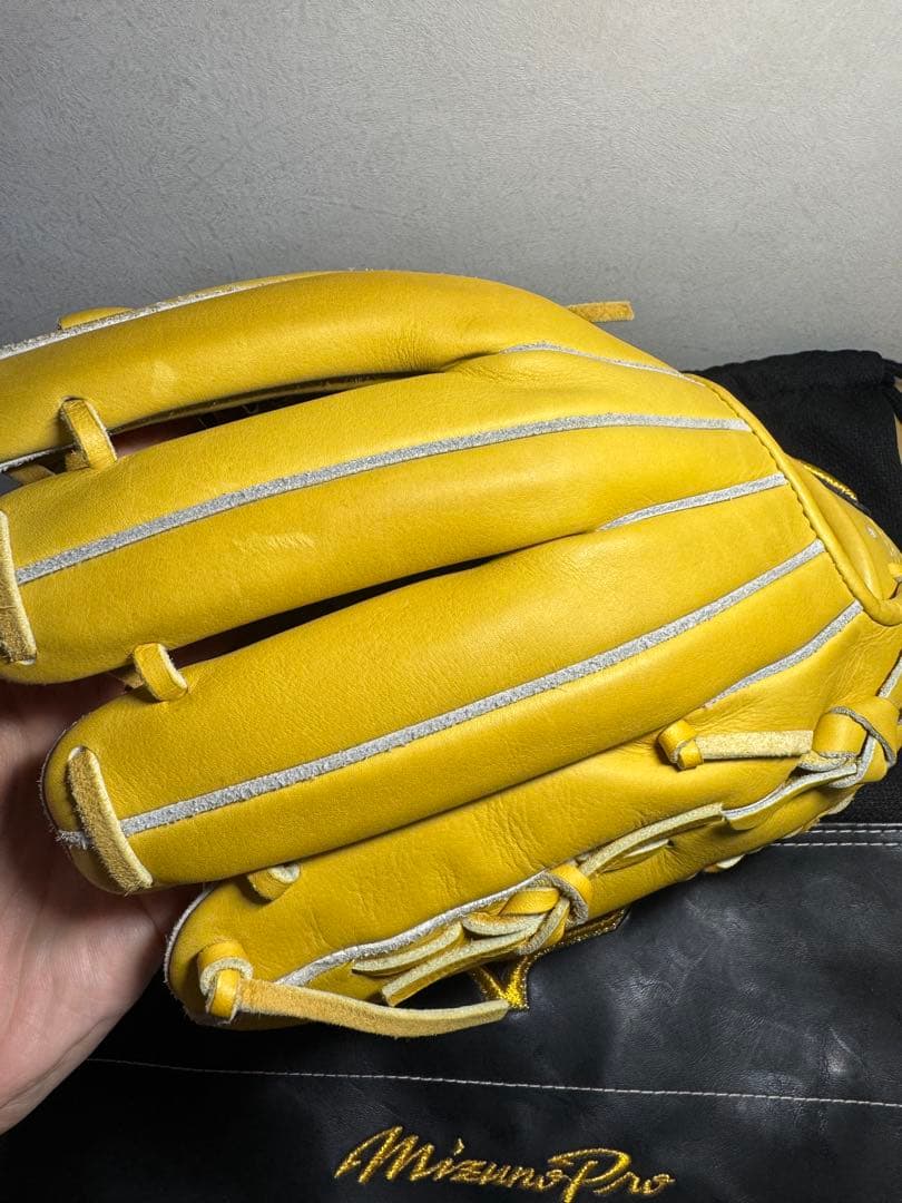 Mizuno Pro 硬式グローブ イエロー