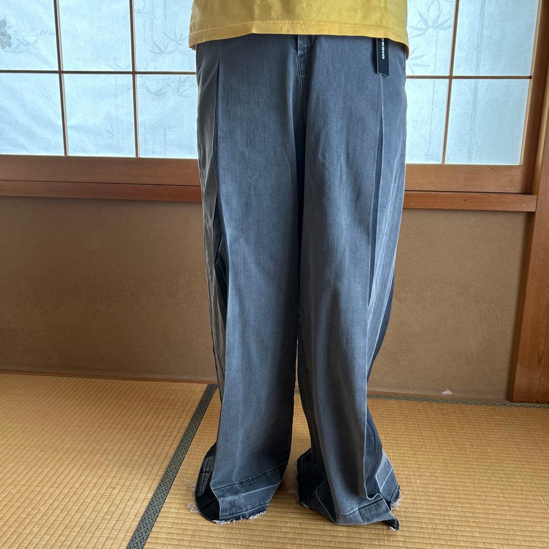 ディゼルのワイドパンツ