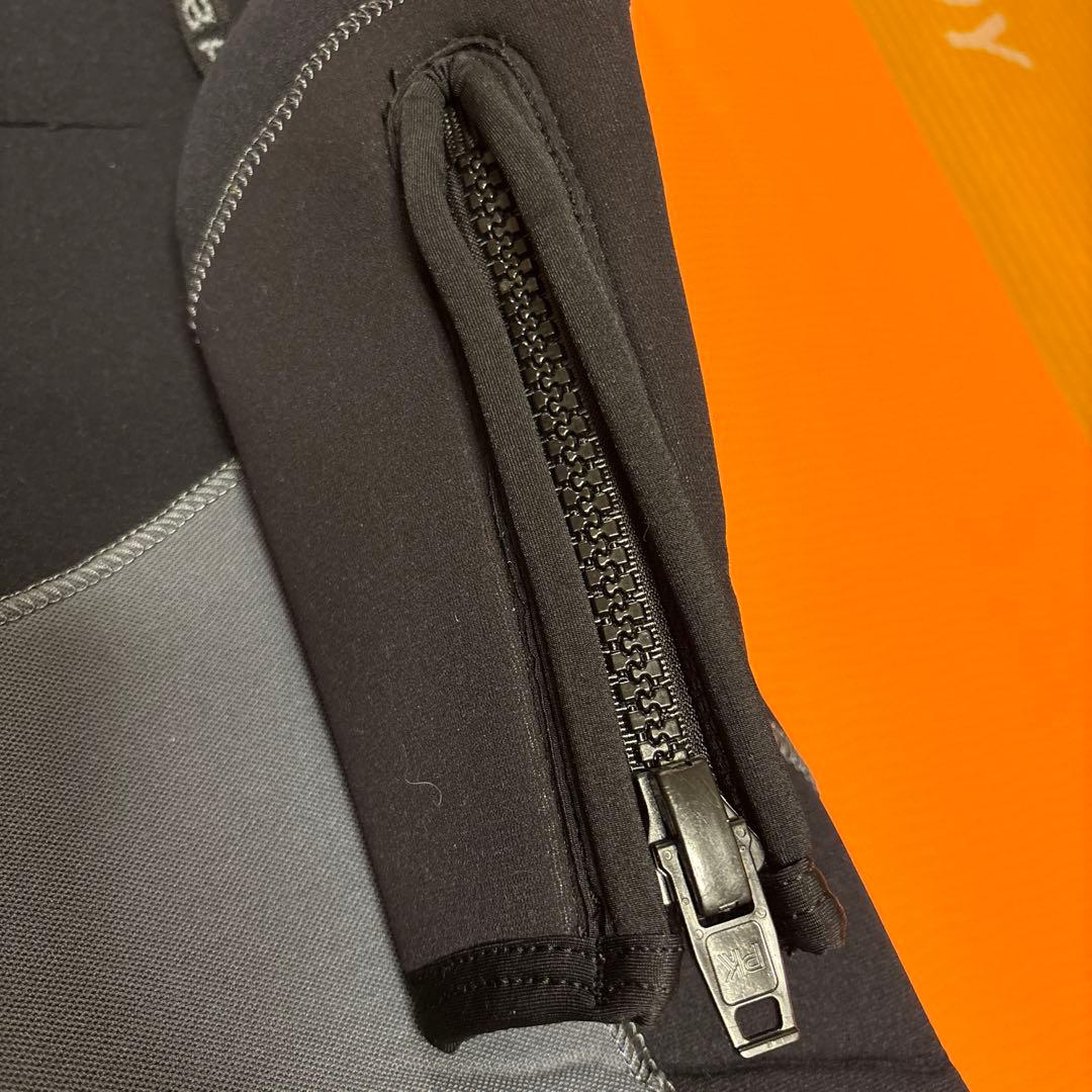 スキューバプロ　8mm ウェットスーツ　M