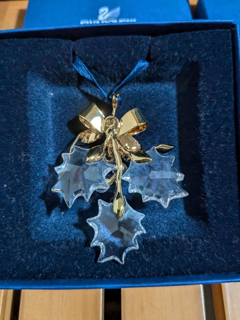 スワロフスキー☆クリスマスオーナメント柊