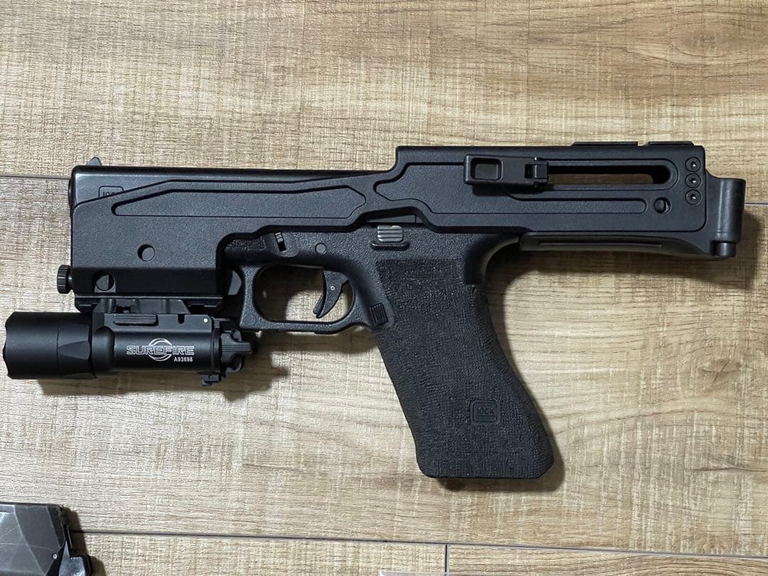 東京マルイ Glock 22 B&T USW-G17タイプ　ポリマーVer.