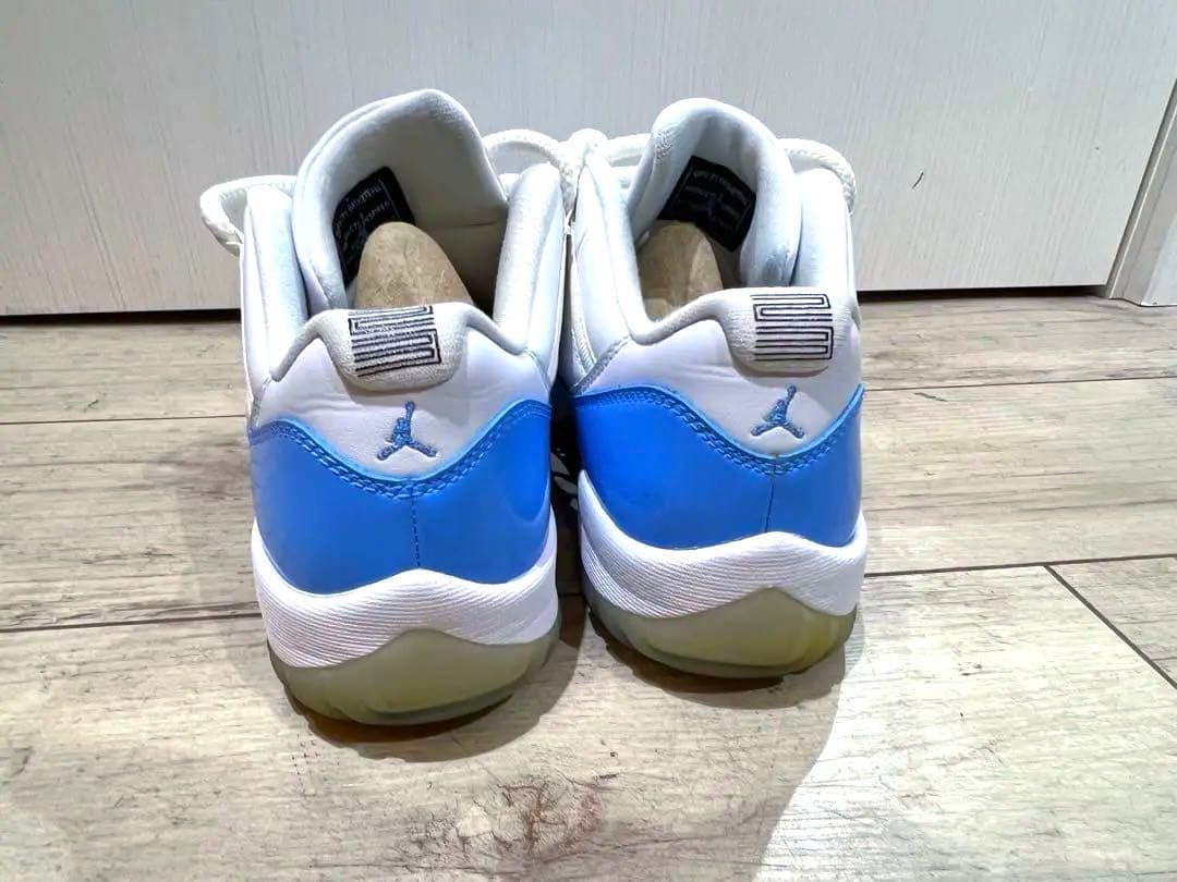 美品Air Jordan 11 Low u.n.c ノースキャロライナ