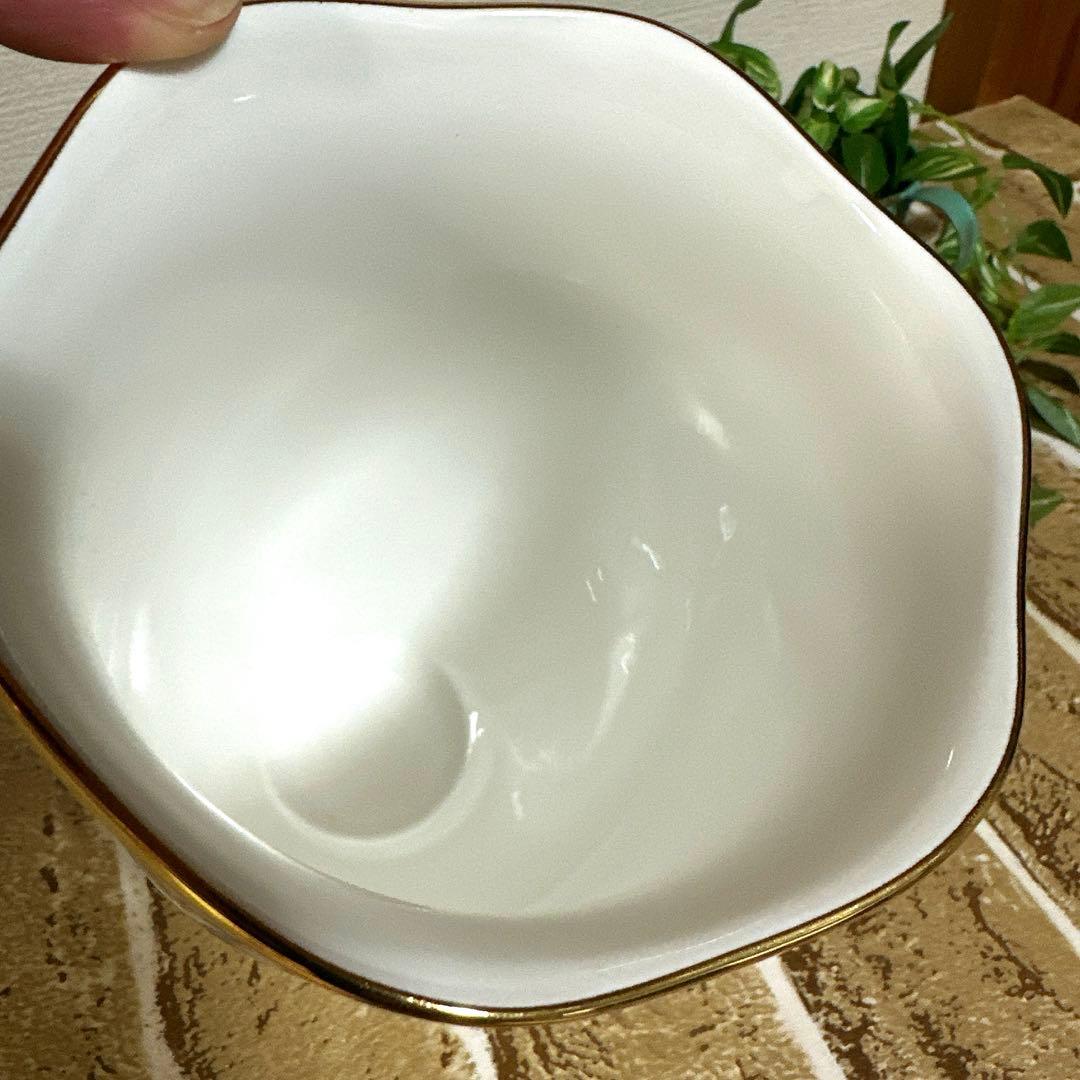 ウェッジウッド　ワイルドストロベリー　花瓶