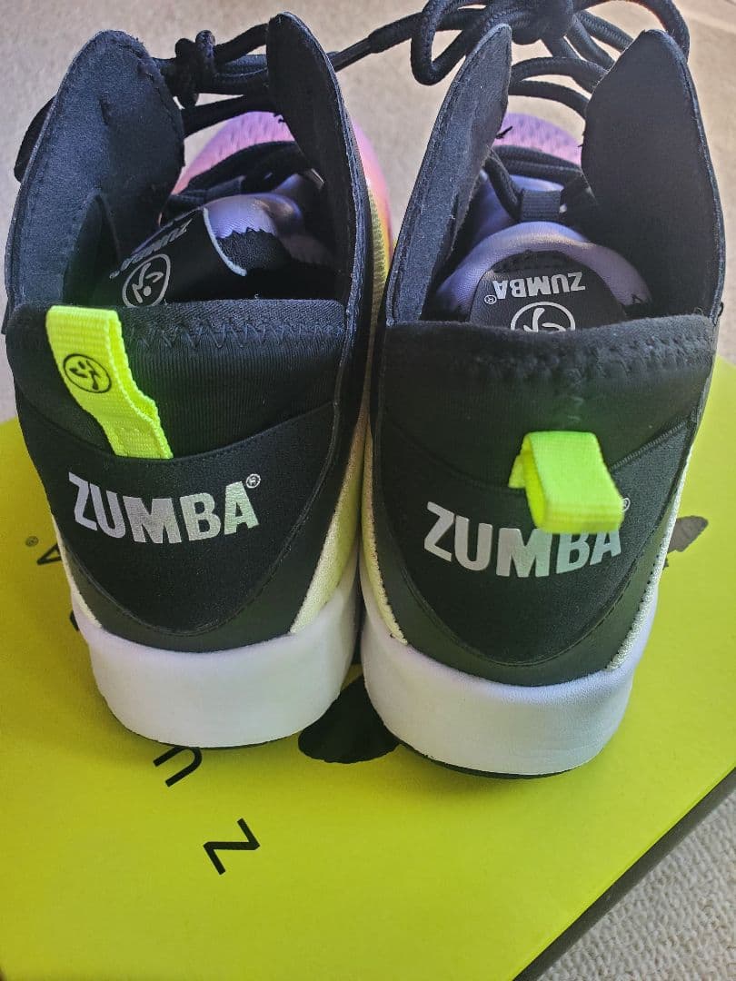 ZUMBA グラデーションスニーカ　ー　23.5cm