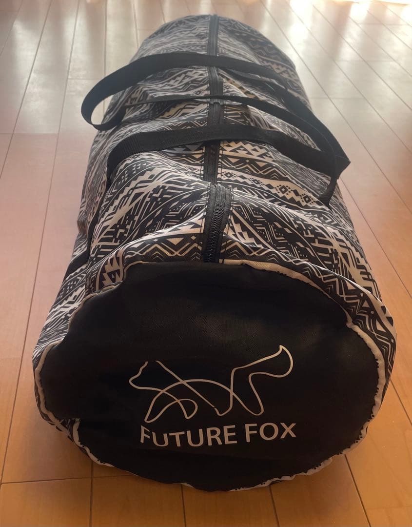 【美品】FUTURE FOX キャンプマット インフレータブル ノルディック柄