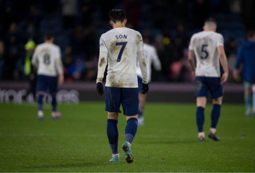 ソンフンミン　ユニフォーム　トッテナム　プレミアリーグ　21/22（H）