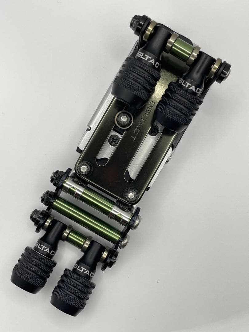 ダブルタクトプレート　ビットホルダー4P ニックス風チェーン・ガンメタ×グリーン