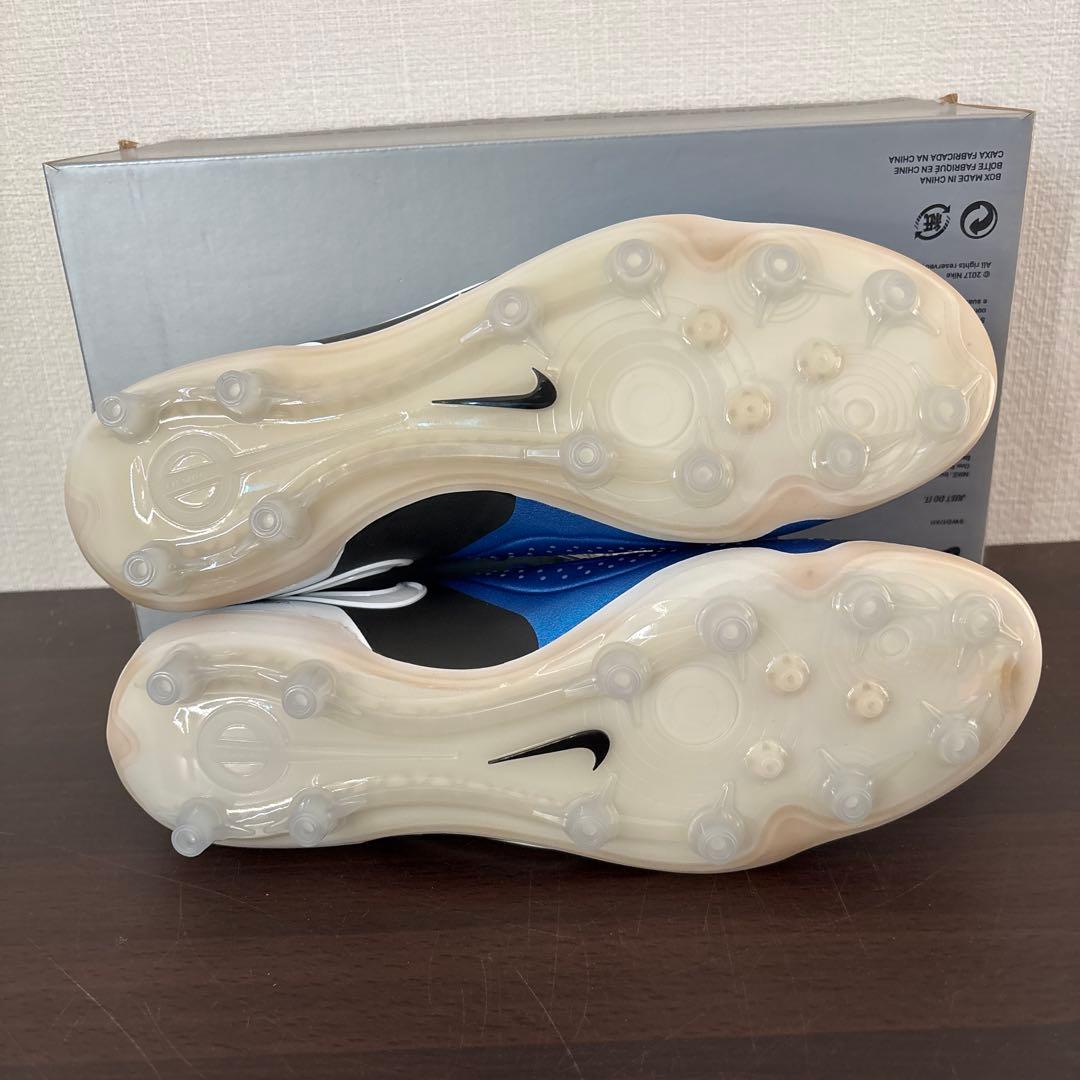 27.5　ナイキ　サッカー　スパイク　DV4330　ティエンポ レジェンド 10