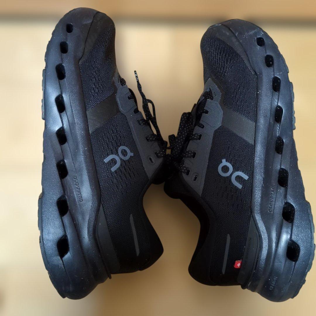 【美品・正規品】On/Cloudrunner3 Black