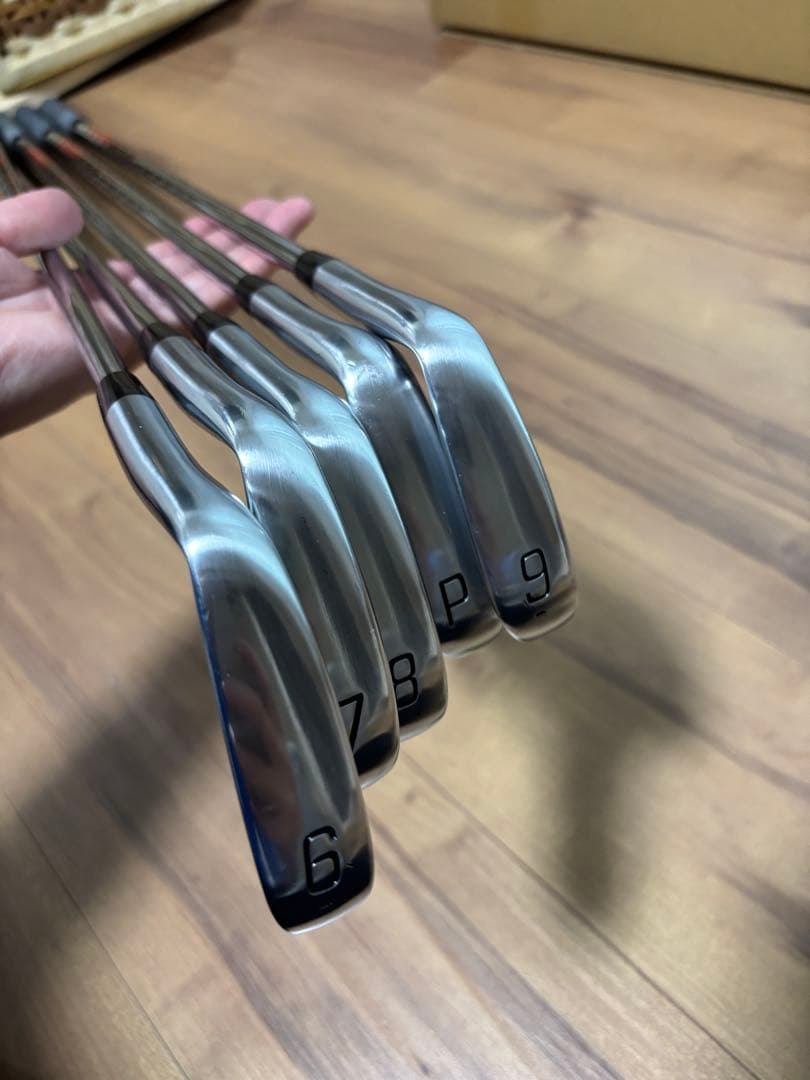 【最終値下げ】　242CB+ アイアン 6〜Pw 5本 モーダス105 S 右用