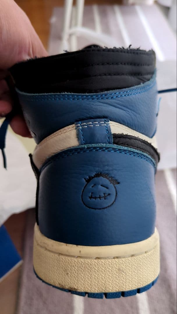Travis Scott×AirJordan1ミリタリーブルーRETROHIGH
