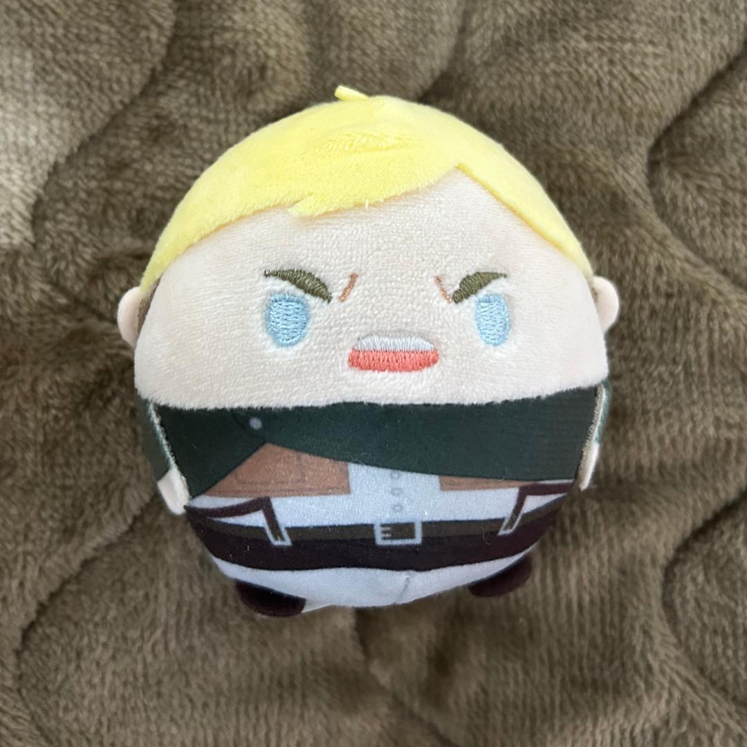 進撃の巨人 リヴァイ＋エルヴィン ふわコロりん