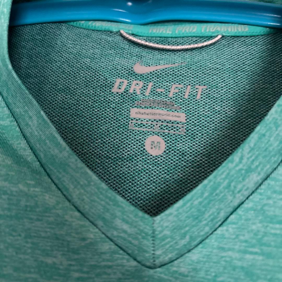 NIKE スポーツウェア　ジムウェア　上下3セット　Mサイズ　計6着