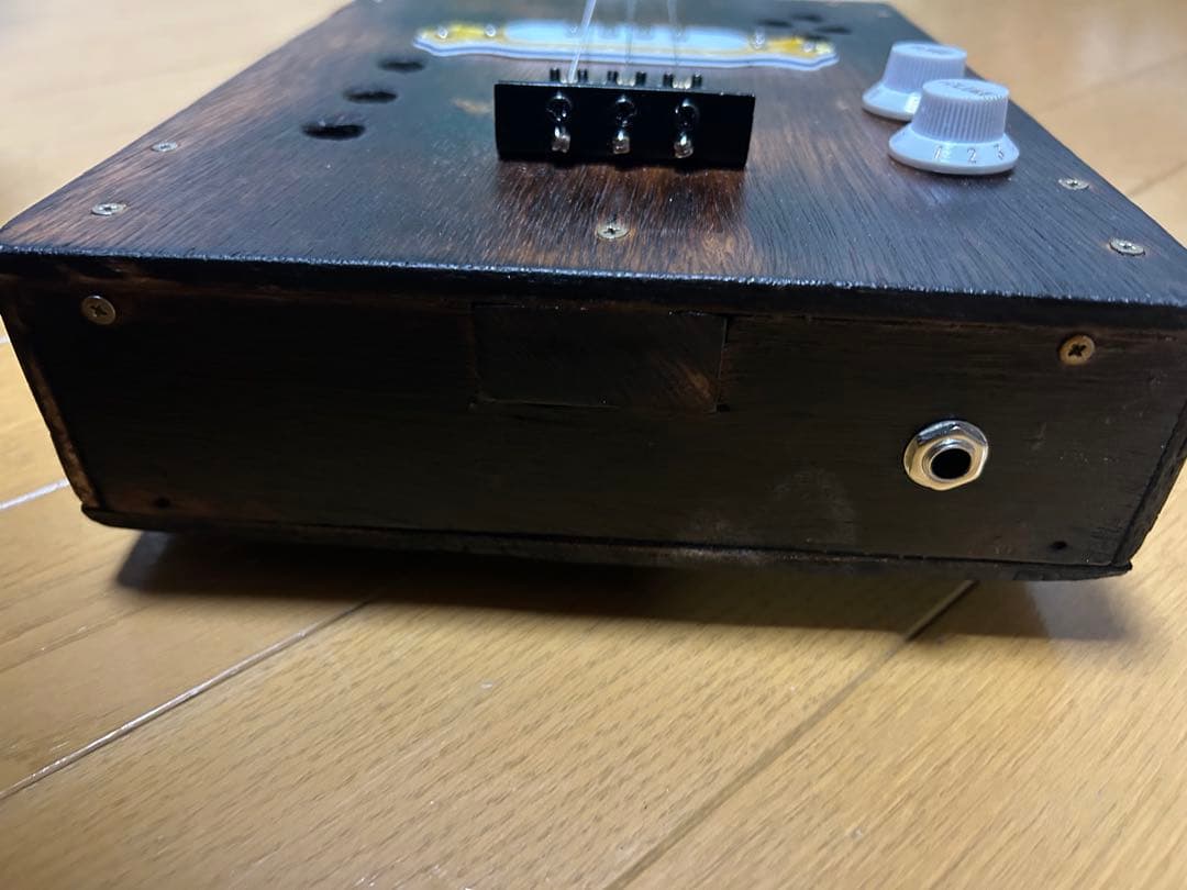 シガーボックスギター(ハンドメイド 3弦仕様)