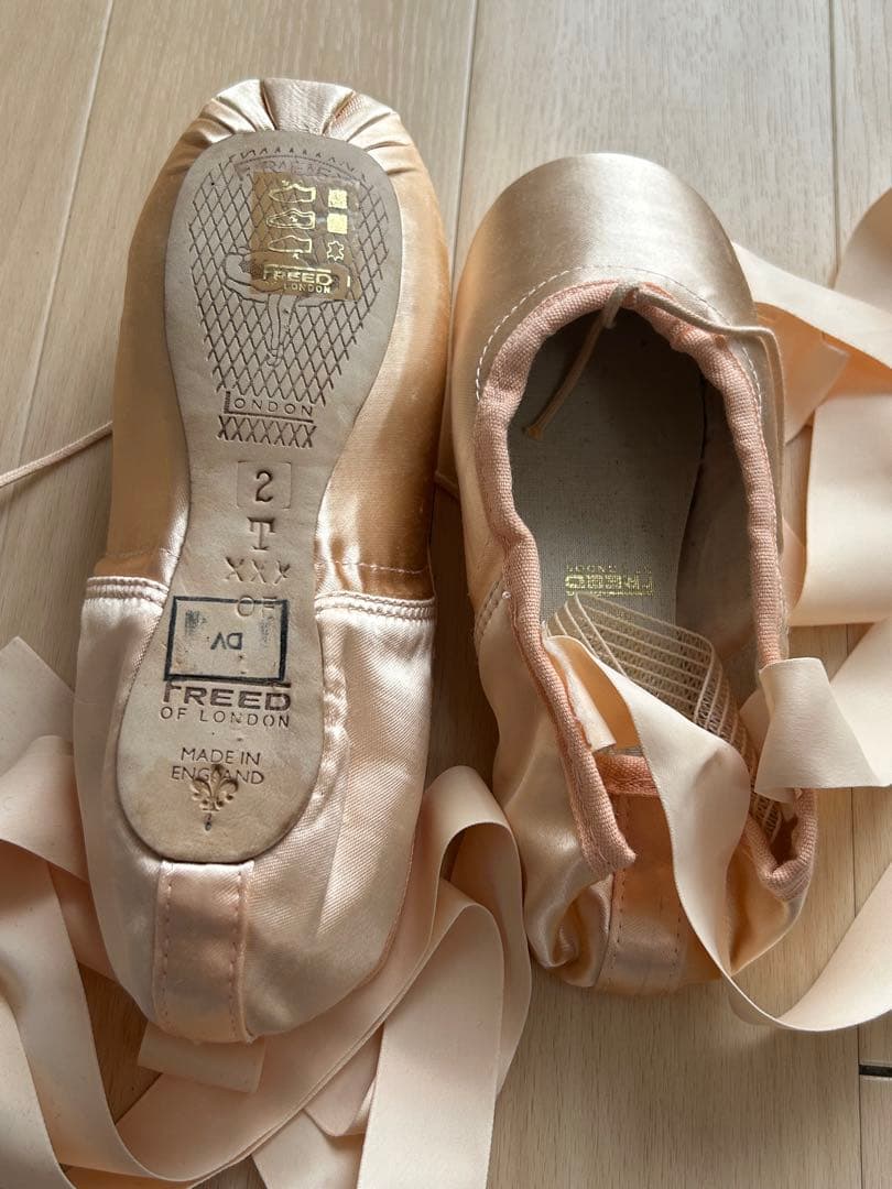 【新品未使用】FREED トゥシューズ サイズ2 XXXマークT
