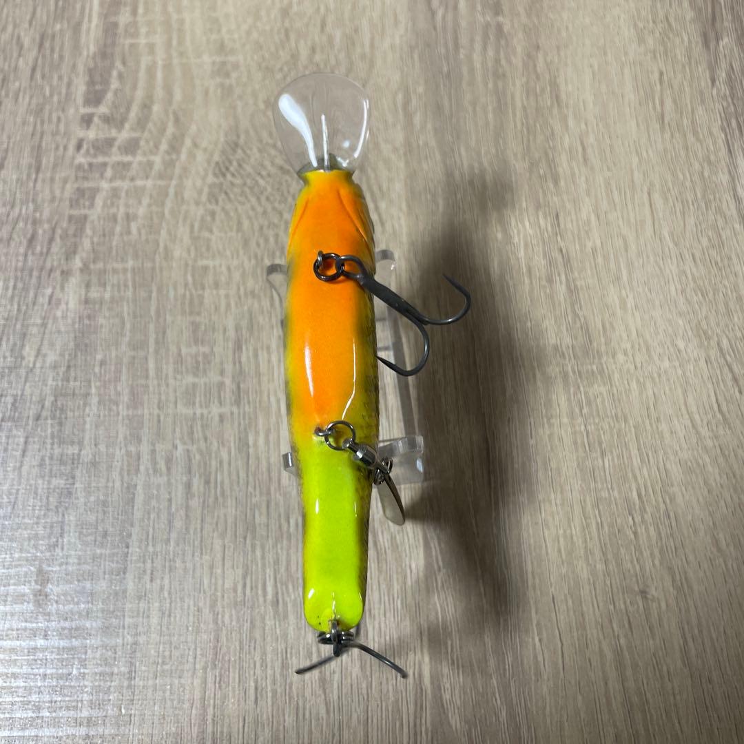 ニシネルアーワークス　デカビーツァ