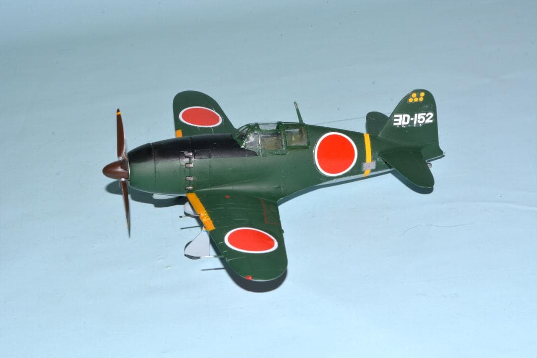 [完成品］1/48　日本海軍局地戦闘機『雷電』21型　第302海軍航空隊