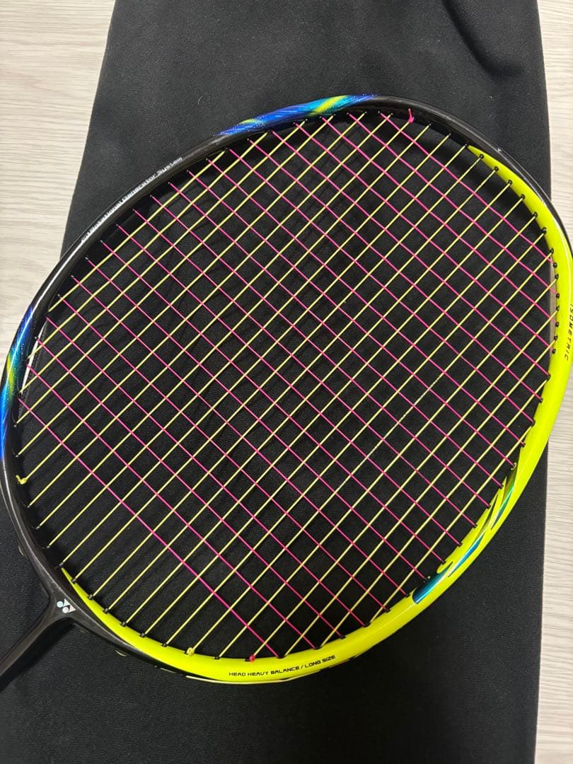 YONEX ASTROX 77 バドミントンラケット