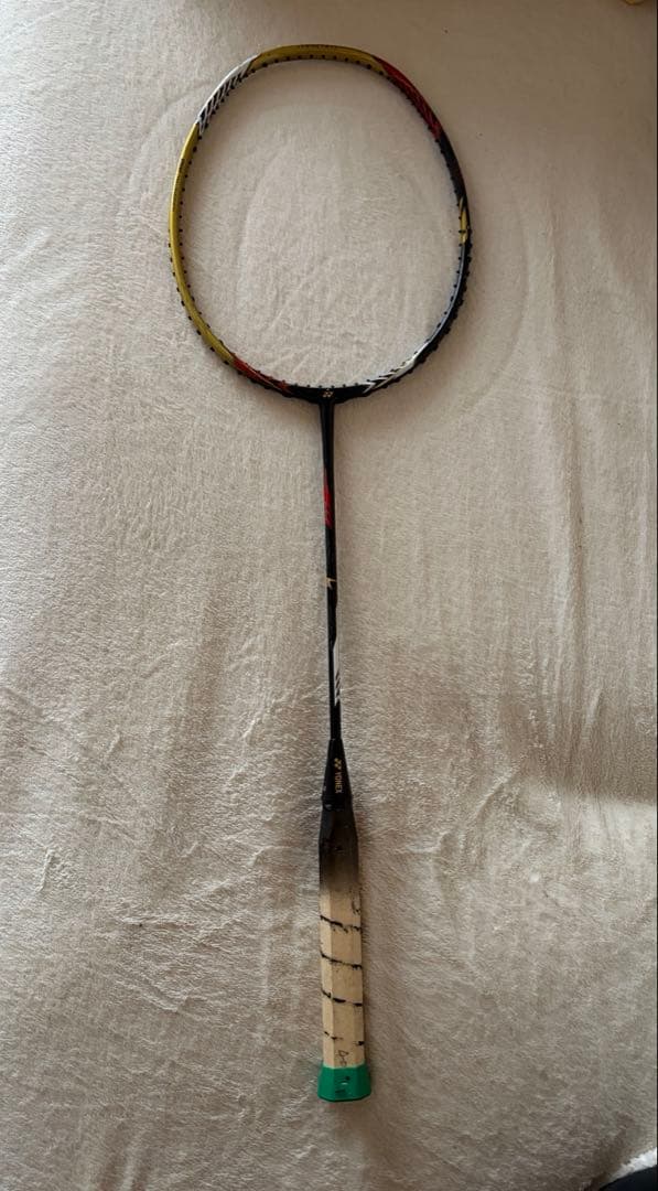 『レア』YONEX VOLTRIC LD FORCE リンダンフォース　4U5
