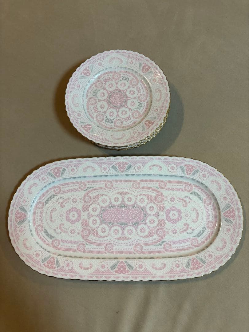 激カワ‼️新品　前畑陶器　ピンク花柄　大・中皿セット　有田焼　林九郎好きの方も