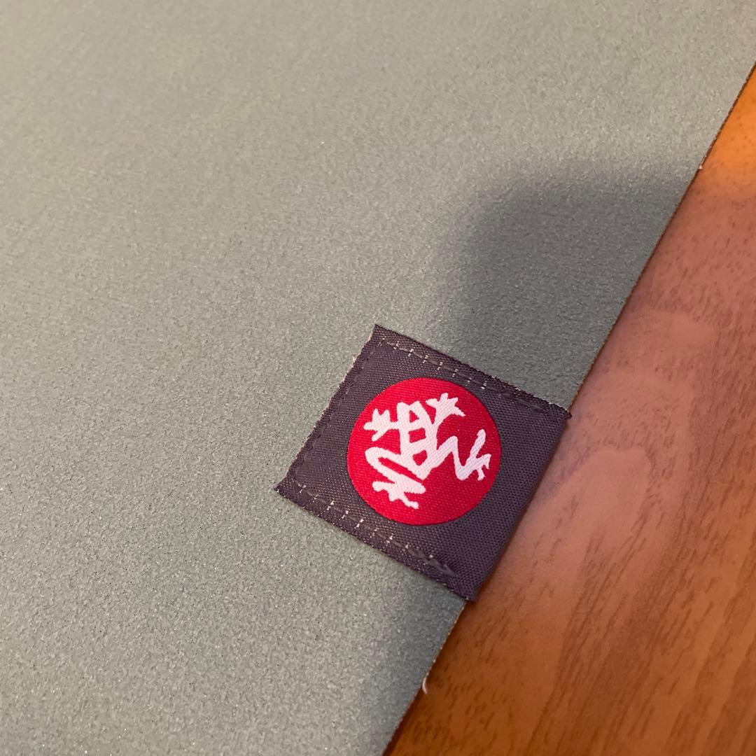 マンドゥカmanduka ekoスーパーライトヨガマット1.5mm グリーン　緑