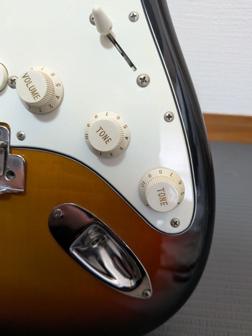 Fender Japan ストラトキャスター ST62 サンバースト Nシリアル