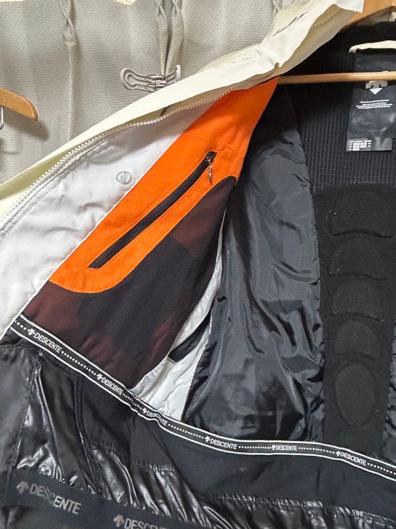 DESCENTE デサント スノーボードウェア スキーウェア 上下セット M