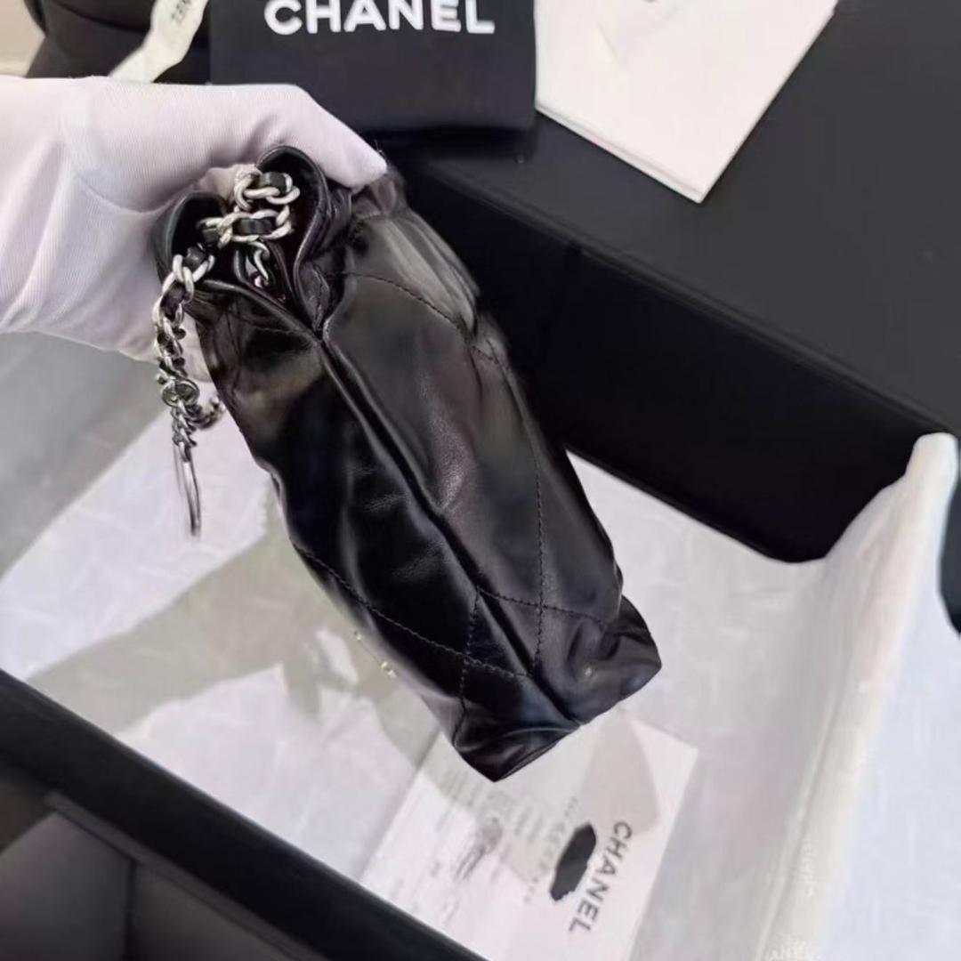 ミニ ショルダーバッグ黒 シルバー金具
