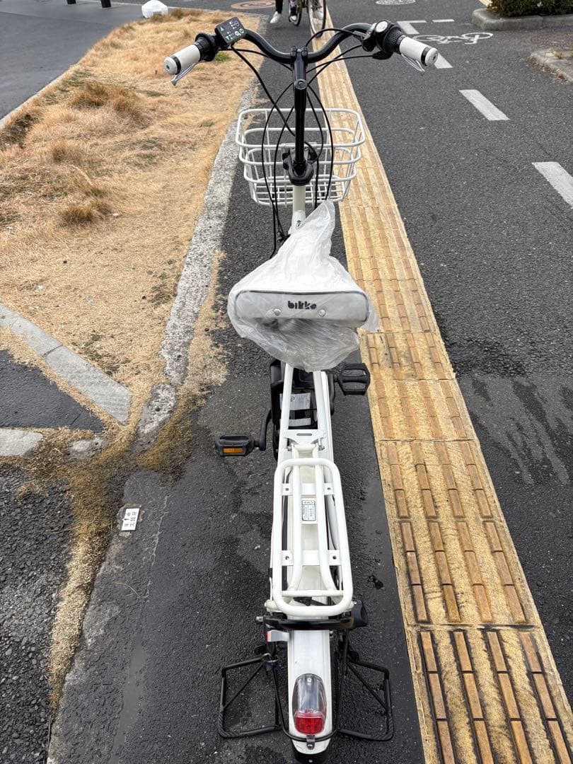 中古20㌅ブリヂストン電動アシスト自転車　8.7Ah 大阪　009番
