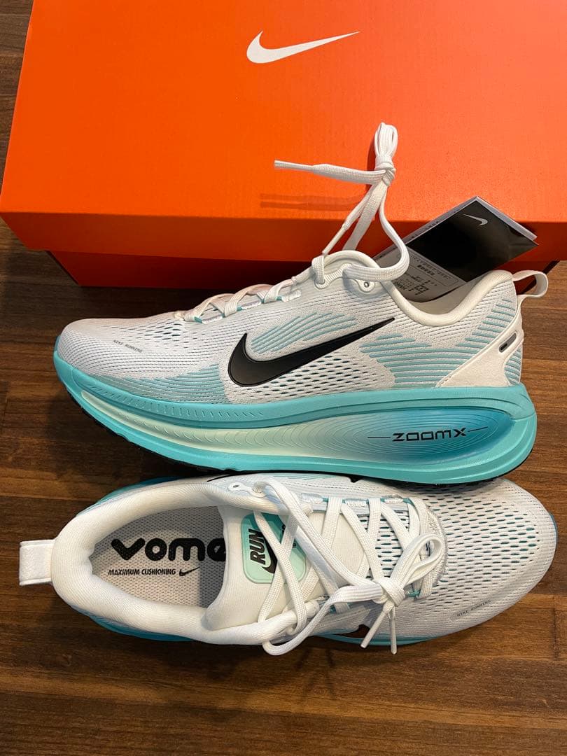 【新品未使用】NIKE VOMERO 18 メンズ27cm ボメロ18