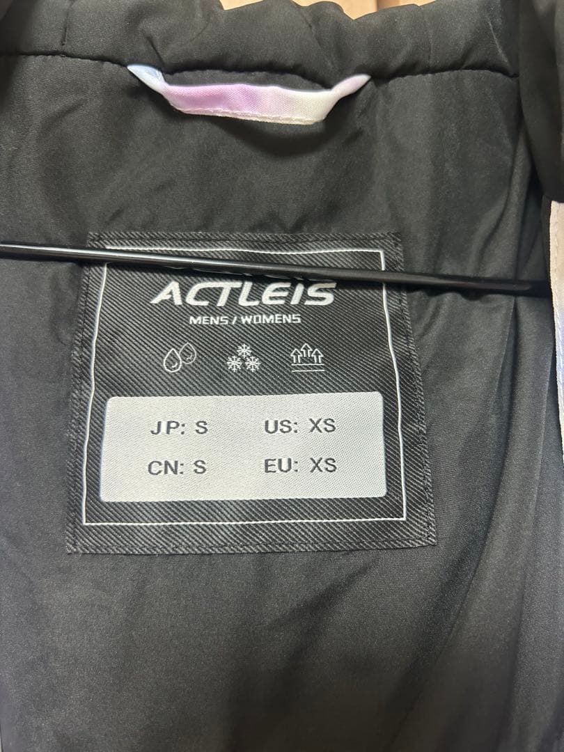 ACTLEIS スノーボードウェア上下