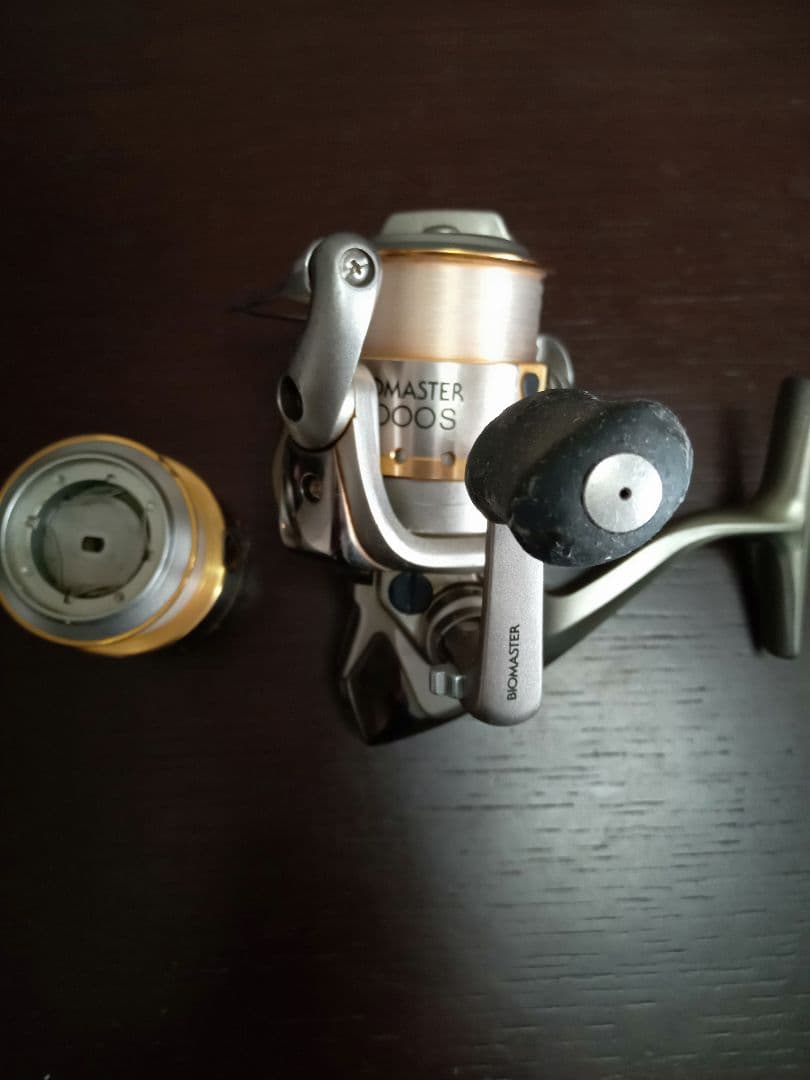 SHIMANO BIOMASTER 2000S スピニングリール(左ハンドル）