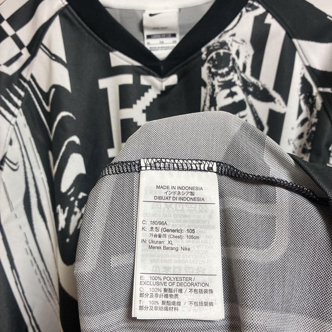 Nike newjeans ハニ着用　グラフィックユニフォーム XL 白黒