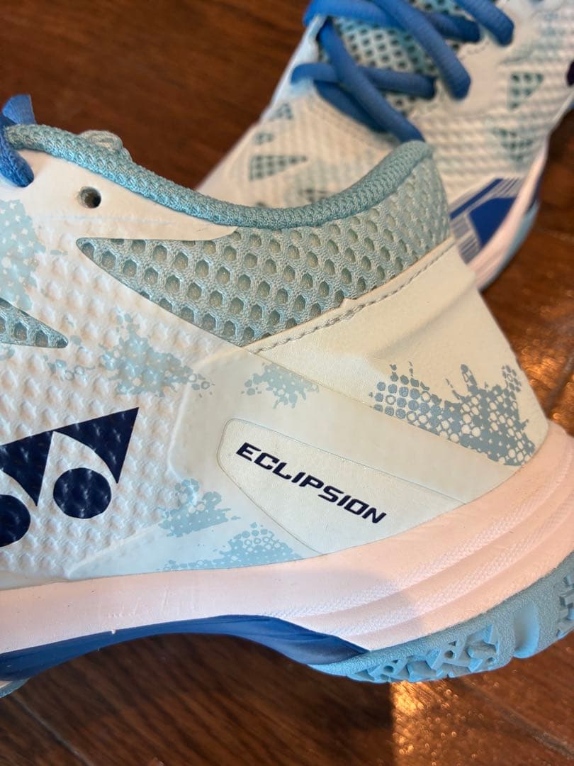 YONEX バドミントンシューズ エクリプションZミッド　22.5 超美品