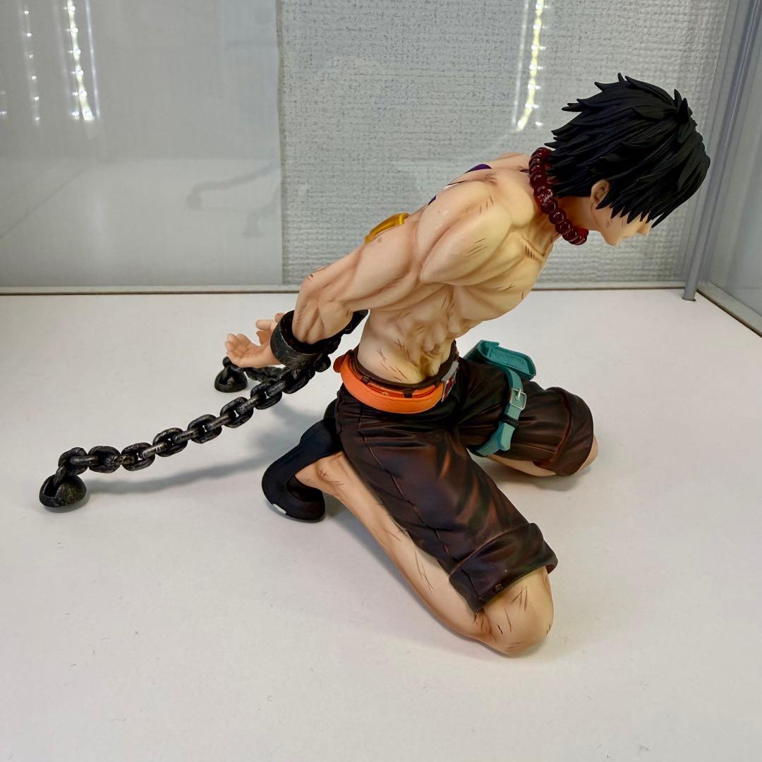 BT STUDIO エース 処刑台 フィギュア