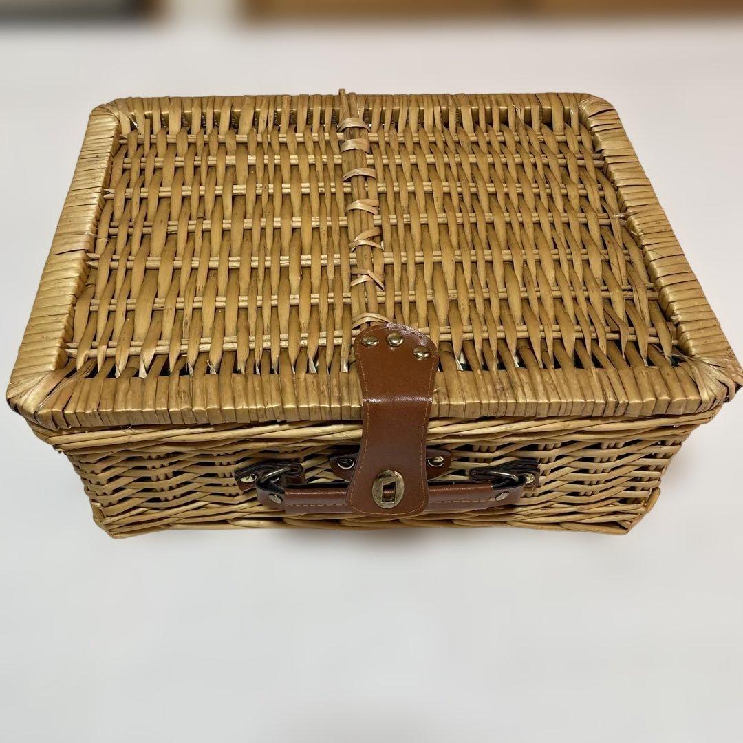 新品　HUMMING BIRD ピクニックセット木製食器セット持ち手本革