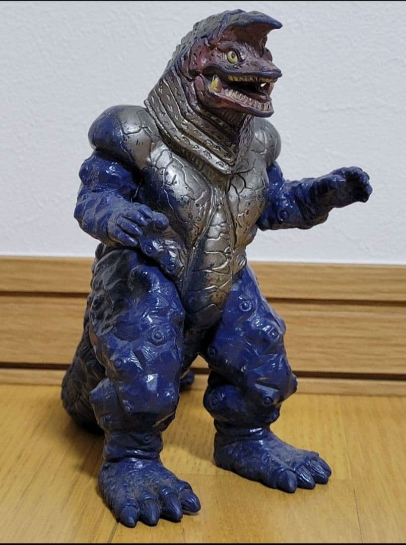 ウルトラマンティガ 光を継ぐもの フィギュア3個セット