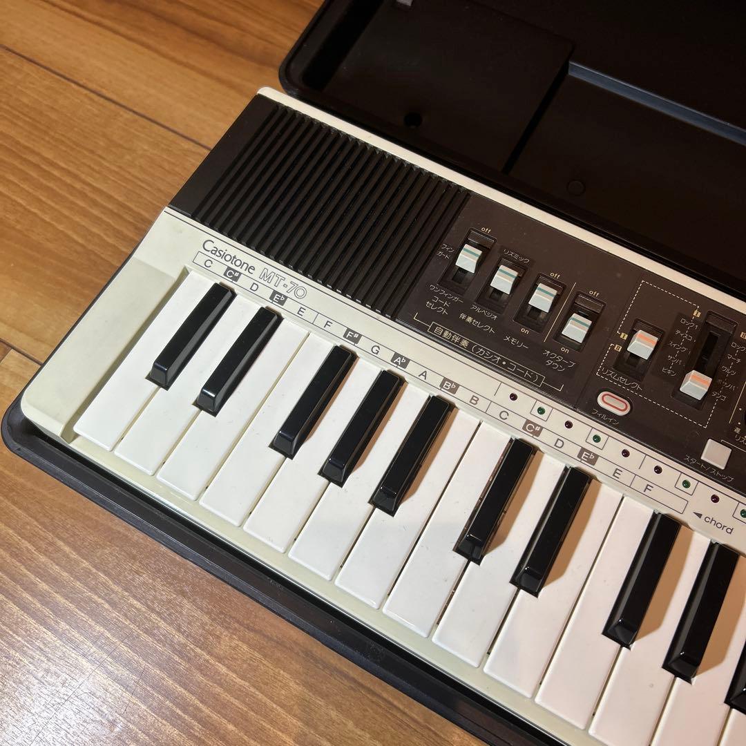 カシオ　シンセサイザー　キーボード CASIO Casiotone MT-70