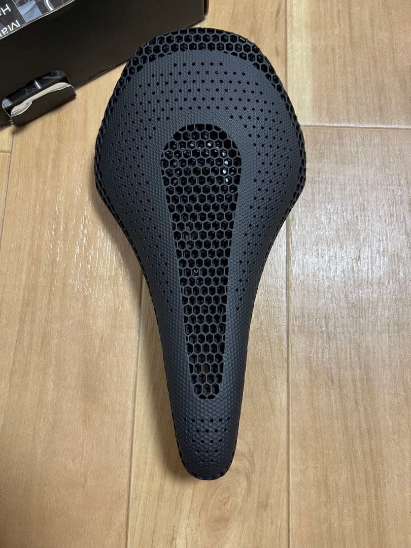 3D プリント フルカーボンサドル 新品