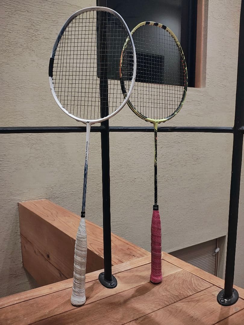 バドミントンラケット、ナノフレア２００、WUCHT P5　ジャンク（修理済み）